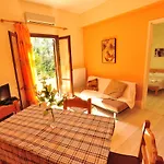 Laskaris * Dassia (Corfu)